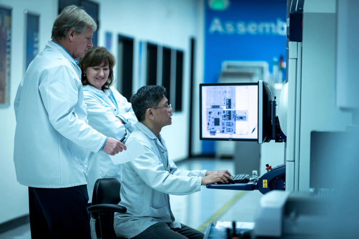 Colaboración con el equipo de robótica dedicado Flex