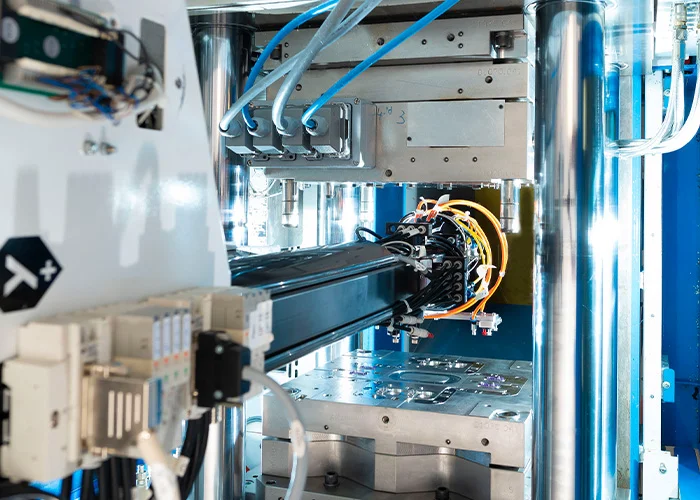 Konstruktion und Herstellung von Kunststoffwerkzeugen