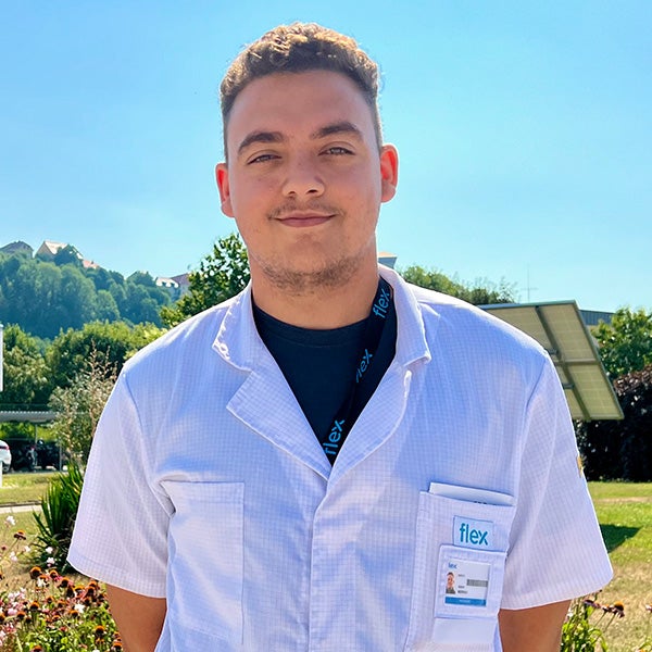 Inicie una carrera en fabricación en Flex