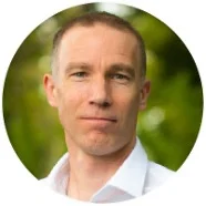 Porträtfoto von Xavier Hubert, Leiter der Kreislaufwirtschaft bei Flex