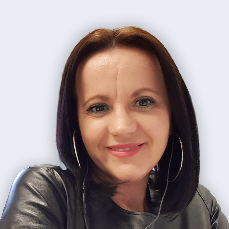 Ana Pamela Beuca, Schichtleiterin